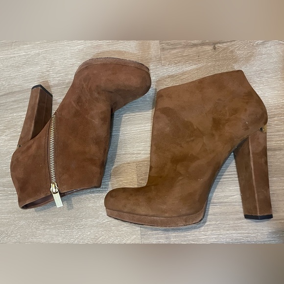 Michael Kors Platform Boots - Picture 3 of 12